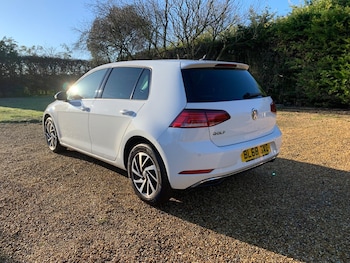 Used Volkswagen Golf 2019 for sale - 77175754: Photo