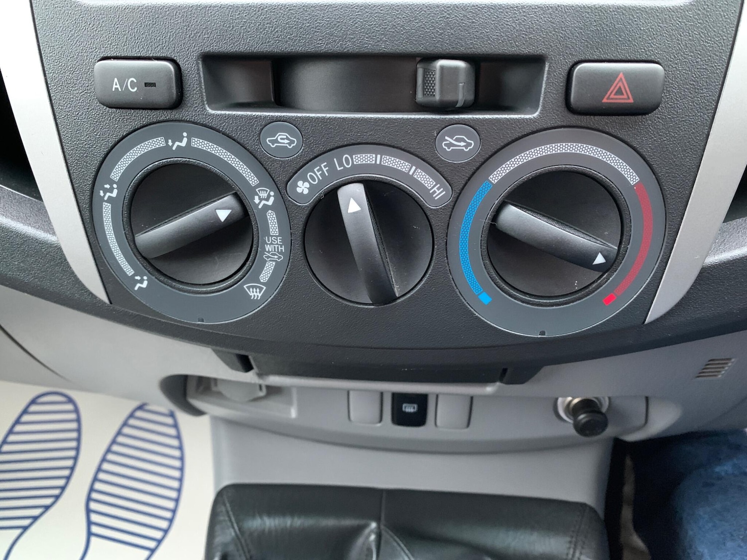 Used Toyota Hilux 2011 for sale - 77479254: Photo 12