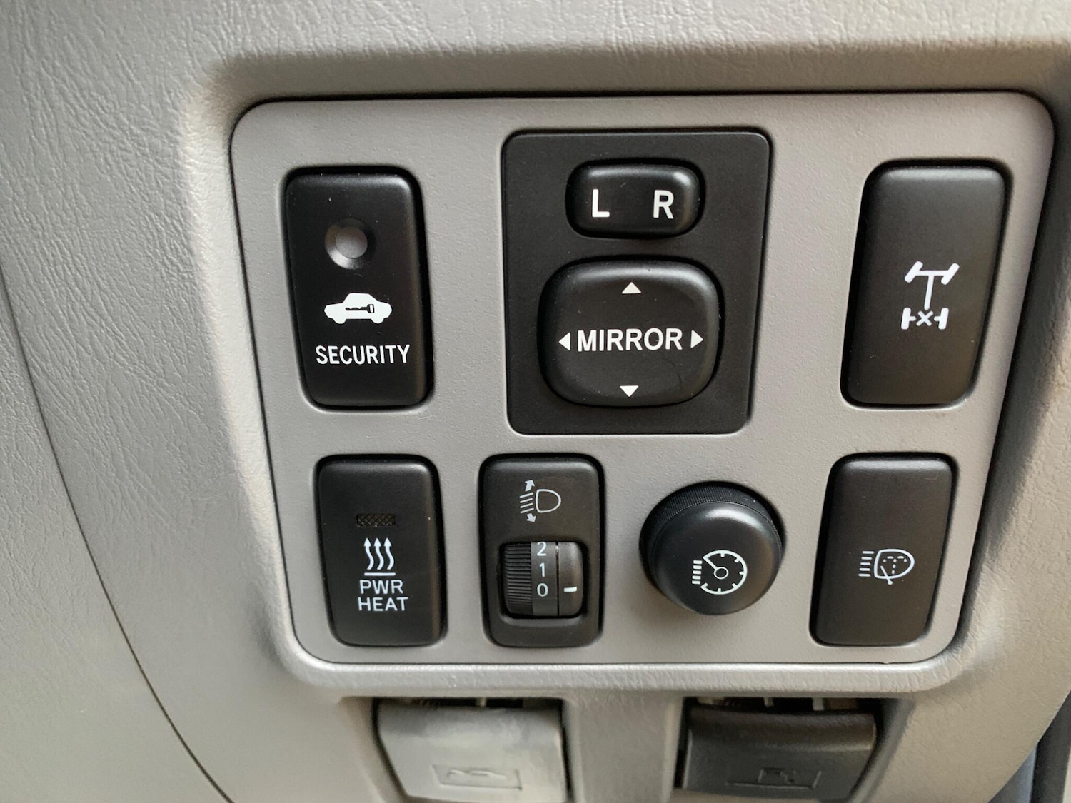 Used Toyota Hilux 2011 for sale - 77479254: Photo 13