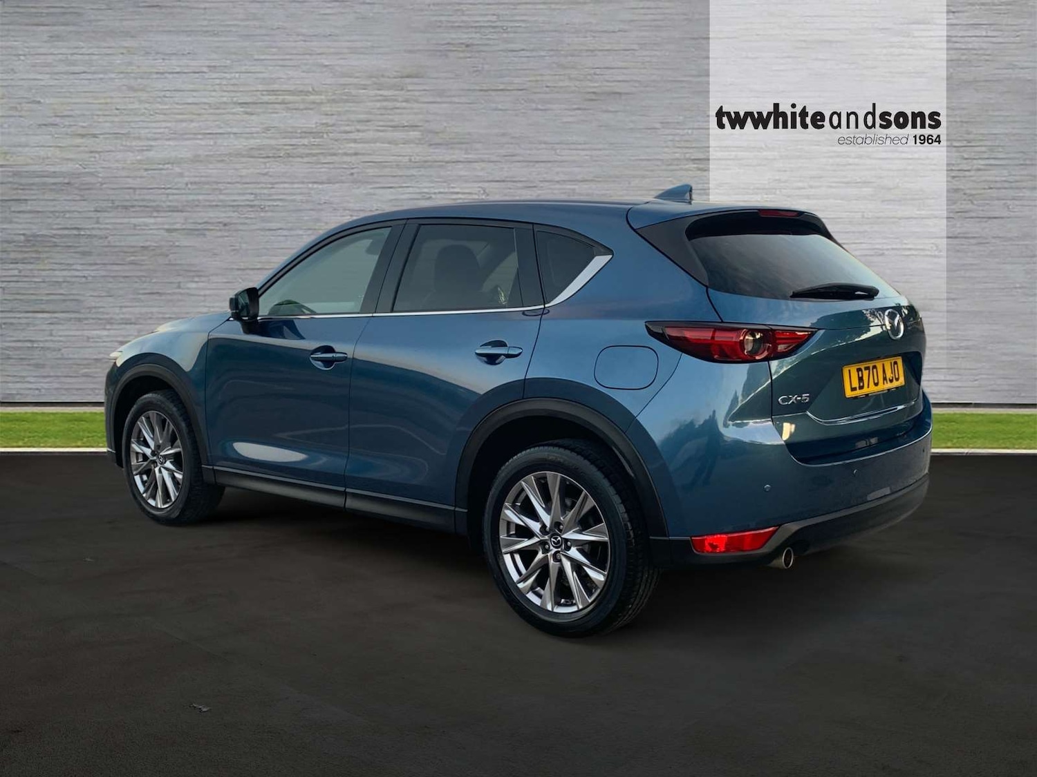 Used Mazda CX-5 2020 for sale - 76112107: Photo 5