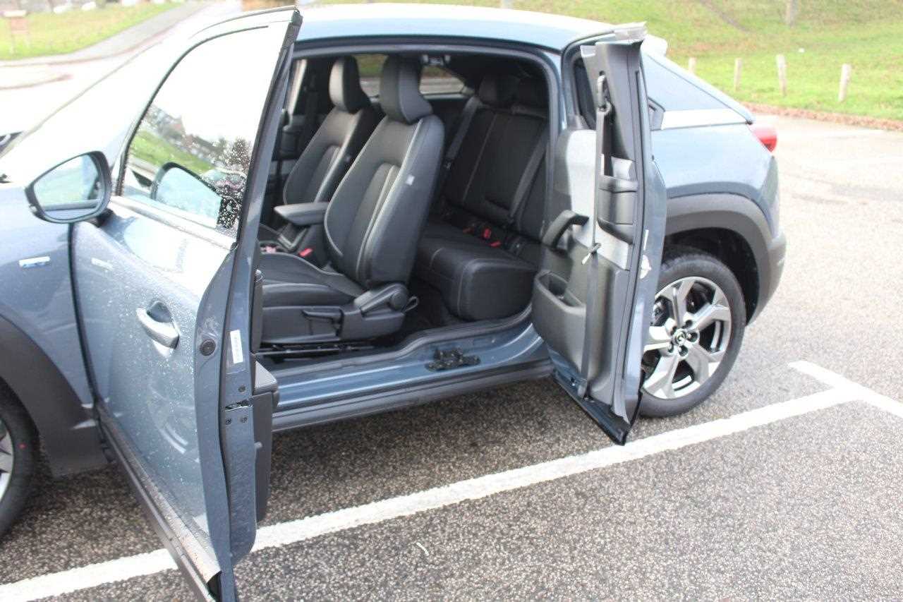 Used Mazda MX-30 2023 for sale - 76387459: Photo 12