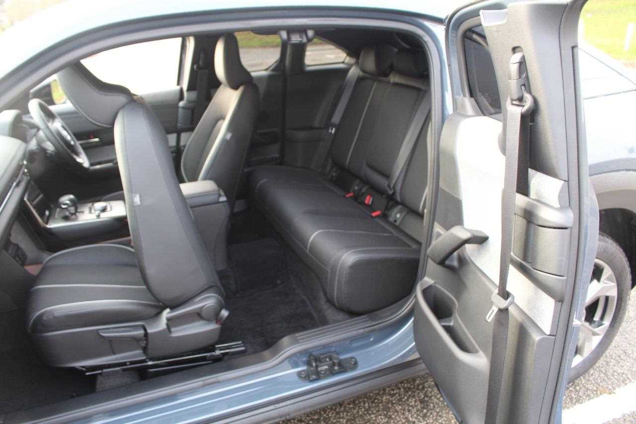 Used Mazda MX-30 2023 for sale - 76387459: Photo 15