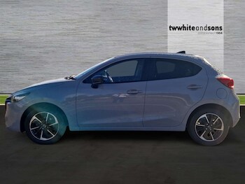 Used Mazda Mazda2 2024 for sale - 75938919: Photo