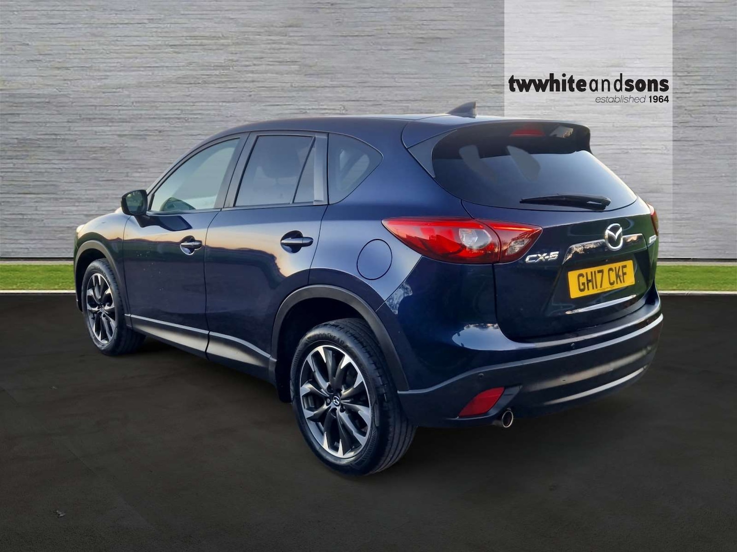 Used Mazda CX-5 2017 for sale - 76548046: Photo 5