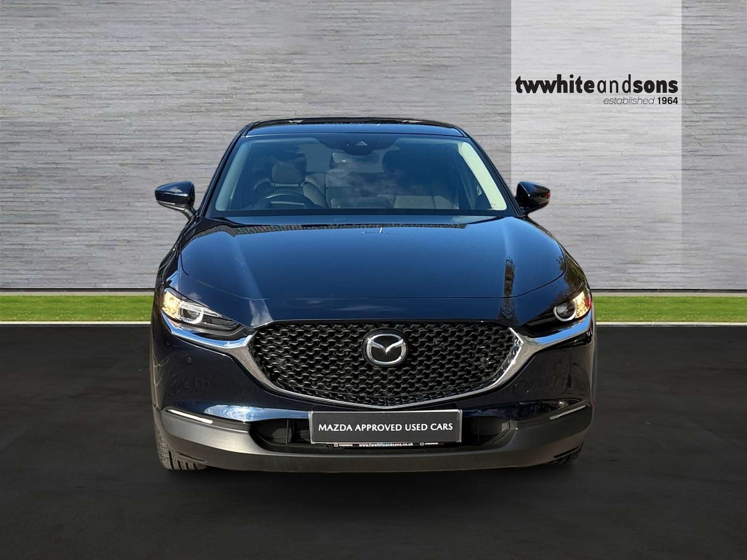 Used Mazda CX-30 2023 for sale - 76963689: Photo 2