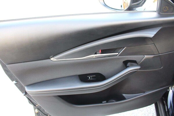 Used Mazda CX-30 2023 for sale - 76271663: Photo 13