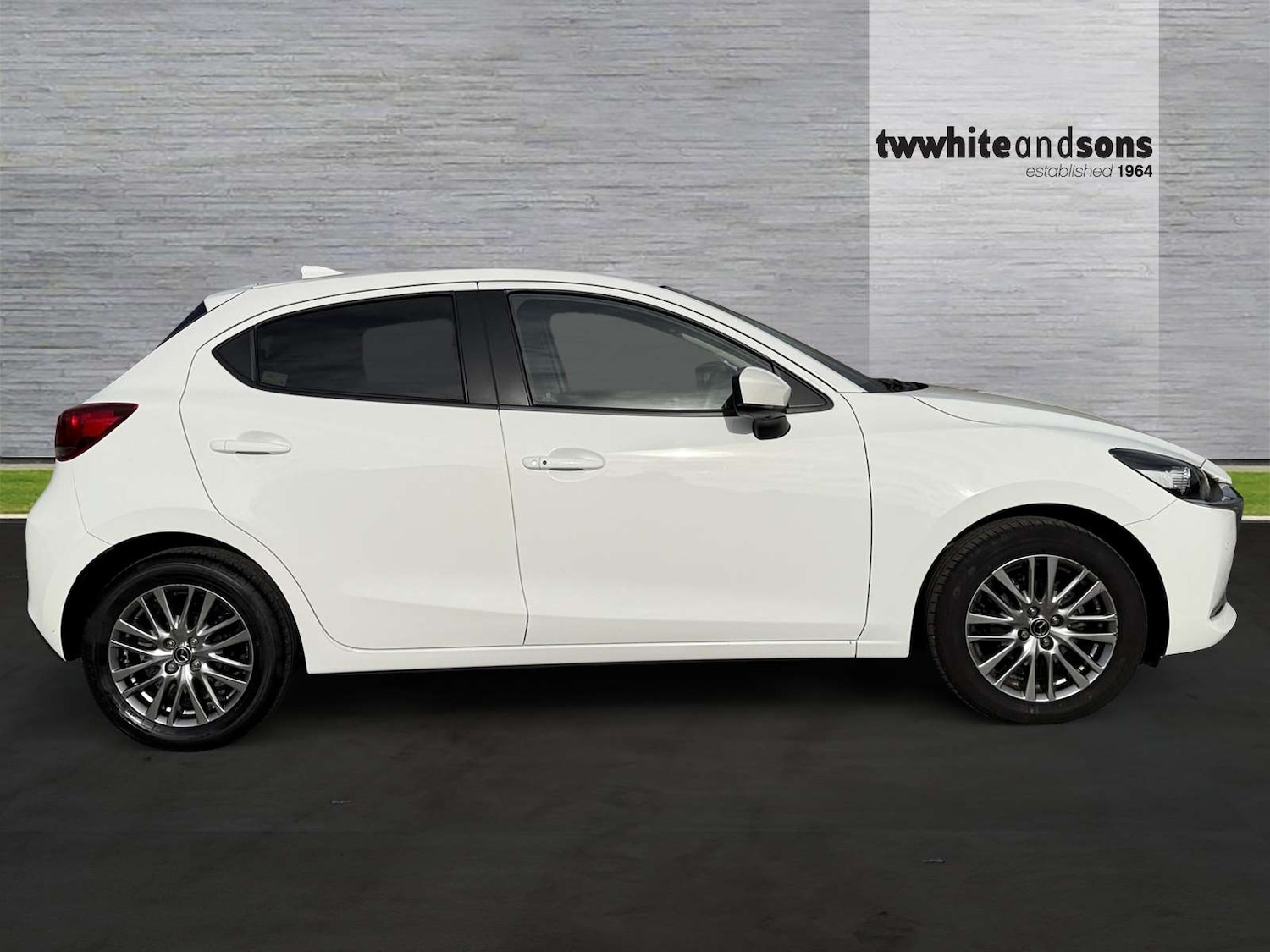 Used Mazda Mazda2 2022 for sale - 76471365: Photo 8