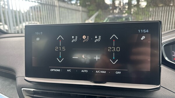 Used Peugeot 3008 2022 for sale - 75979916: Photo 30