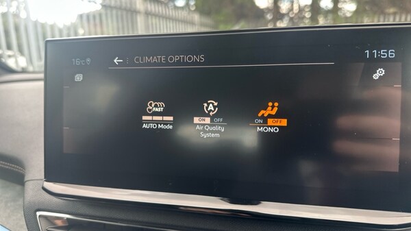 Used Peugeot 3008 2022 for sale - 75979916: Photo 50
