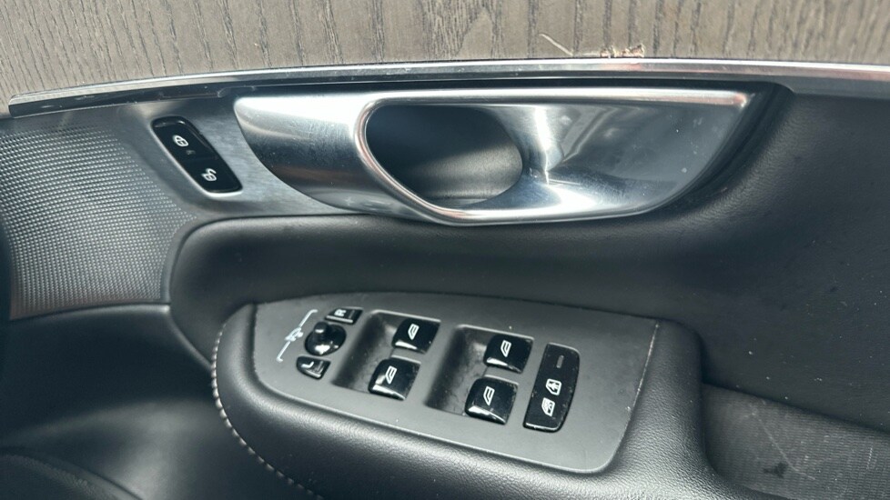 Used Volvo XC90 2021 for sale - 76871128: Photo 31