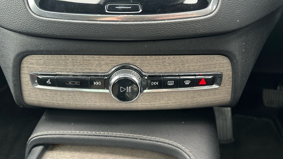 Used Volvo XC90 2021 for sale - 76871128: Photo 51