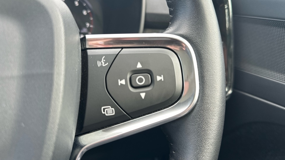 Used Volvo XC40 2018 for sale - 76393612: Photo 21