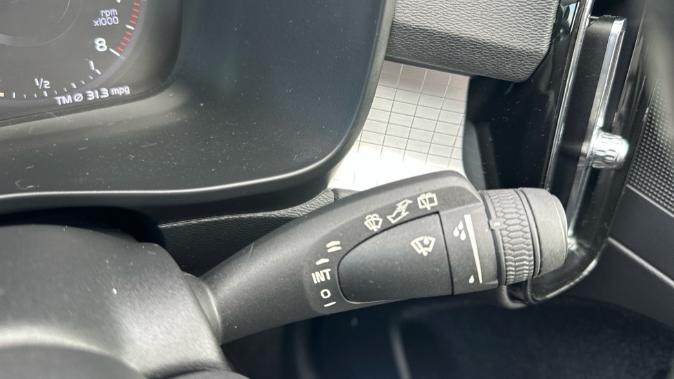 Used Volvo XC40 2018 for sale - 76393612: Photo 23