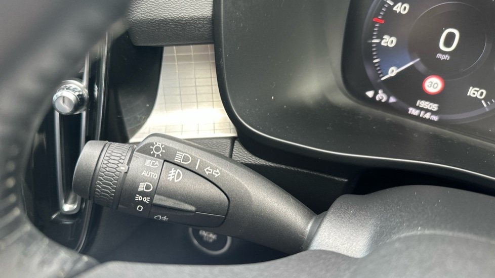 Used Volvo XC40 2018 for sale - 76393612: Photo 24