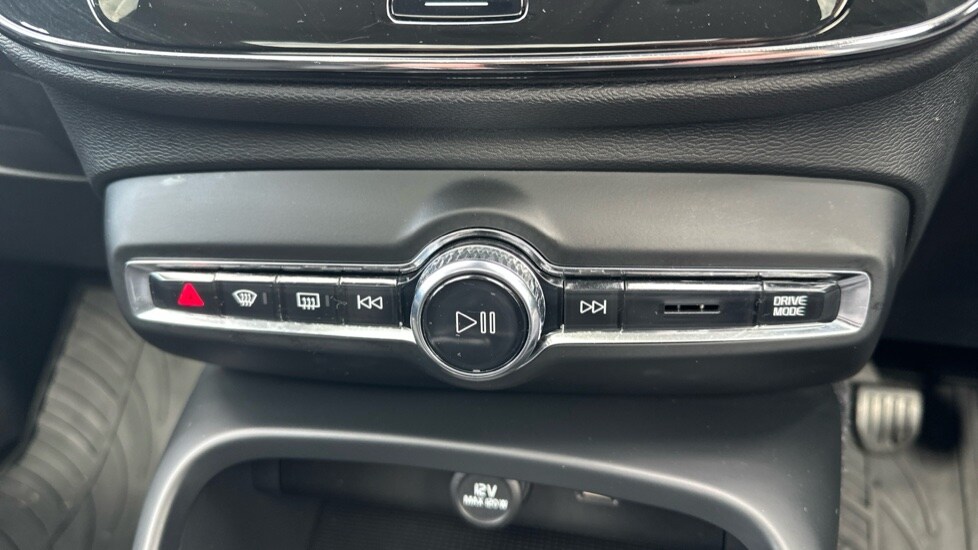 Used Volvo XC40 2018 for sale - 76393612: Photo 35