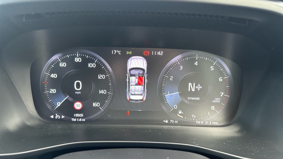 Used Volvo XC40 2018 for sale - 76393612: Photo 44