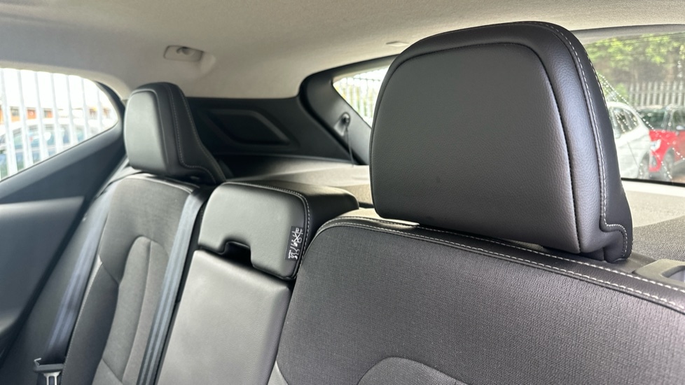 Used Volvo XC40 2018 for sale - 76393612: Photo 54