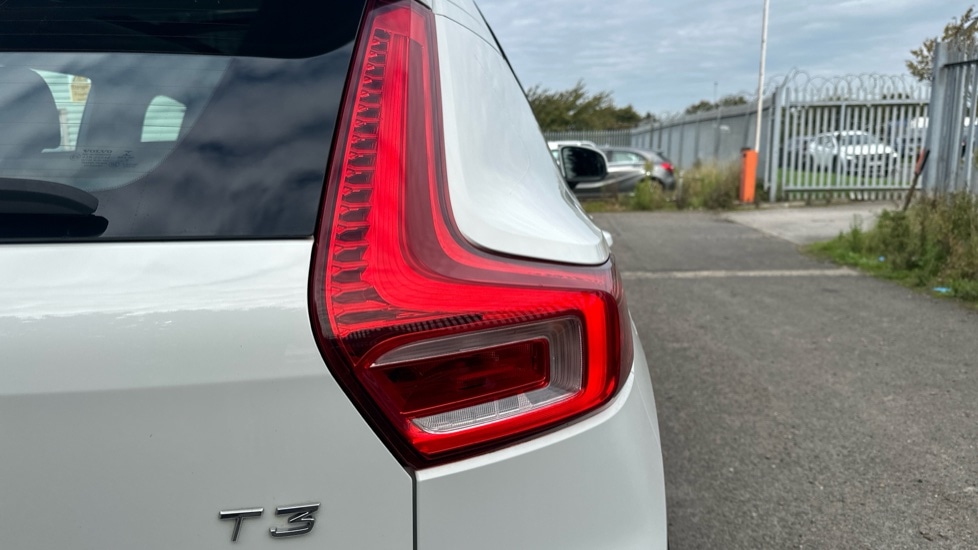 Used Volvo XC40 2018 for sale - 76393612: Photo 60