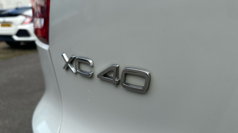 Used Volvo XC40 2018 for sale - 76393612: Photo 62