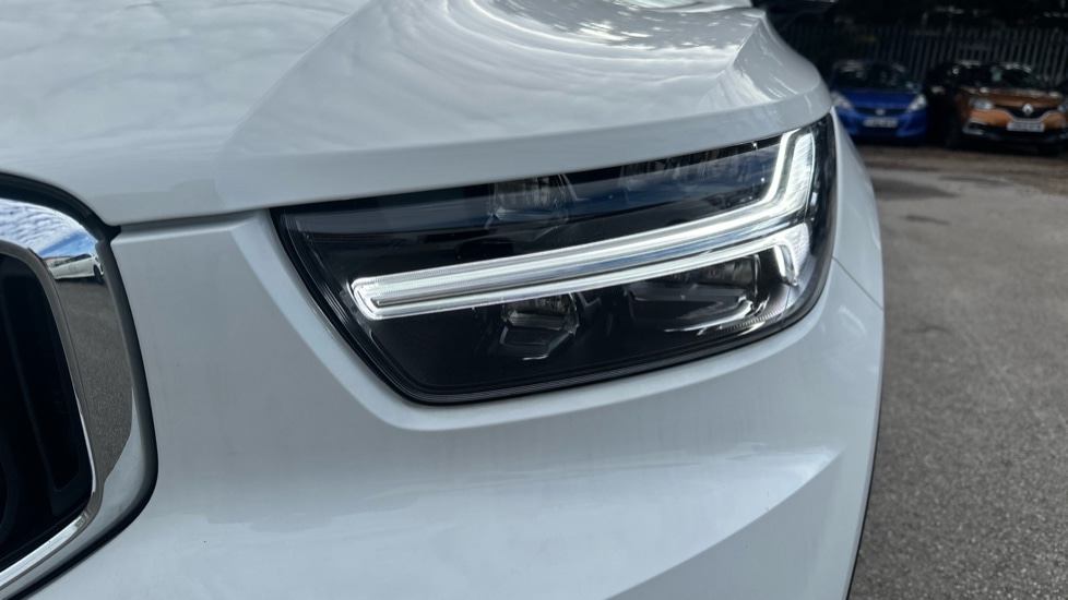 Used Volvo XC40 2018 for sale - 76393612: Photo 75