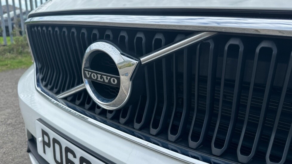 Used Volvo XC40 2018 for sale - 76393612: Photo 76