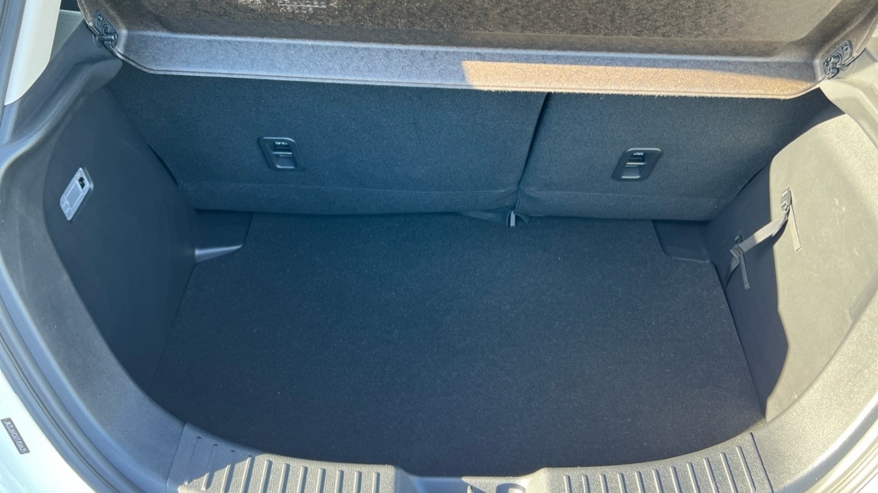 Used Mazda Mazda2 2023 for sale - 76533776: Photo 15