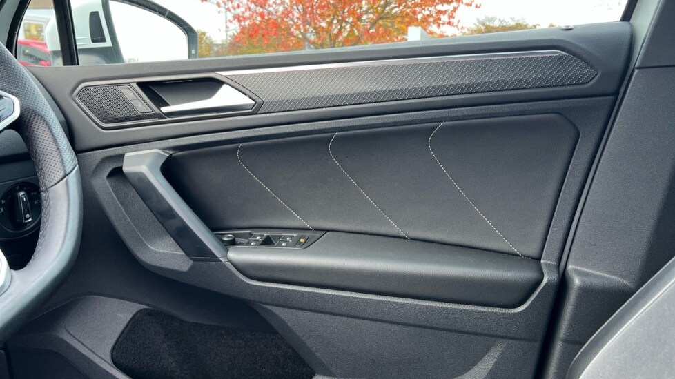 Used Volkswagen Tiguan 2023 for sale - 76415178: Photo 32