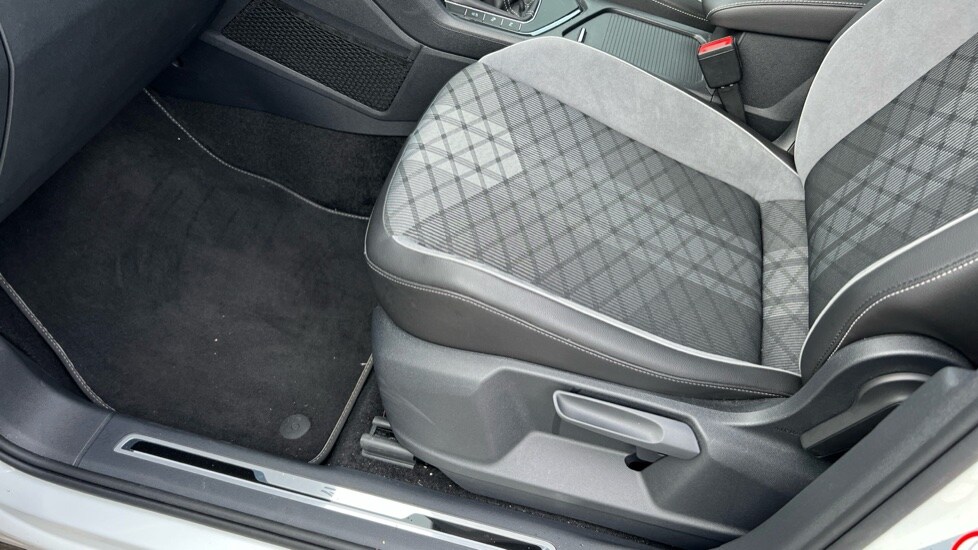 Used Volkswagen Tiguan 2023 for sale - 76415178: Photo 34