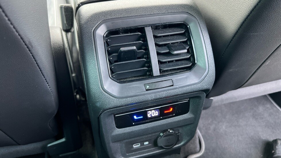 Used Volkswagen Tiguan 2023 for sale - 76415178: Photo 35