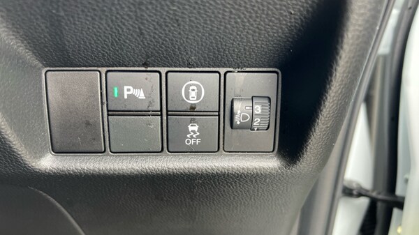 Used Honda Jazz 2023 for sale - 76033647: Photo 30