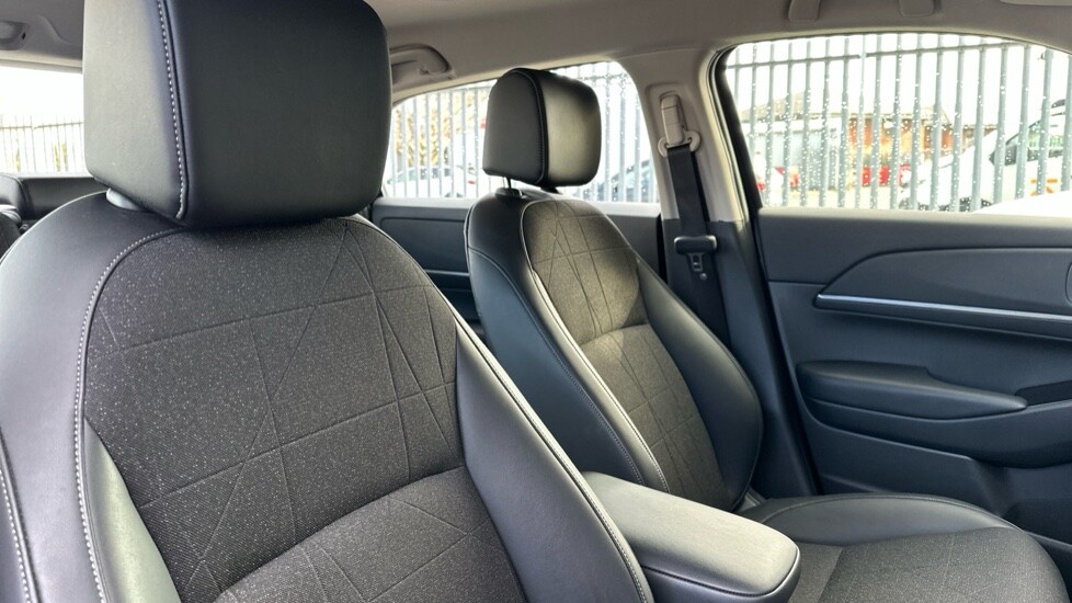 Used Honda HR-V 2023 for sale - 76062242: Photo 51