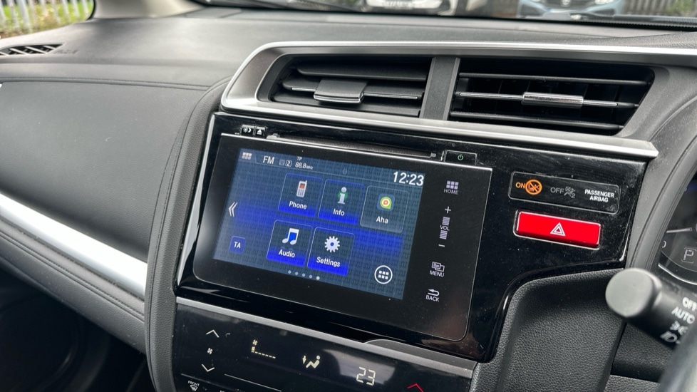 Used Honda Jazz 2017 for sale - 75916936: Photo 15