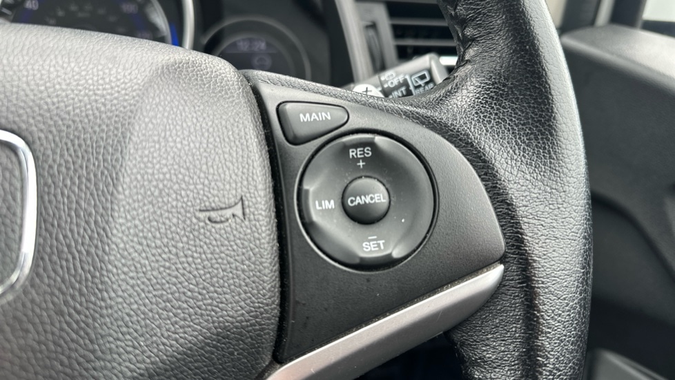 Used Honda Jazz 2017 for sale - 75916936: Photo 22