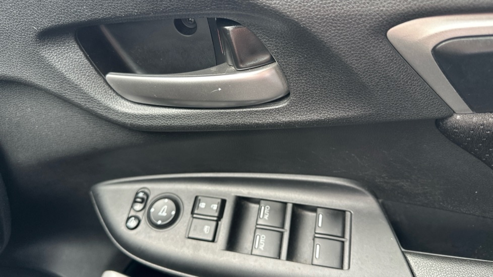 Used Honda Jazz 2017 for sale - 75916936: Photo 27