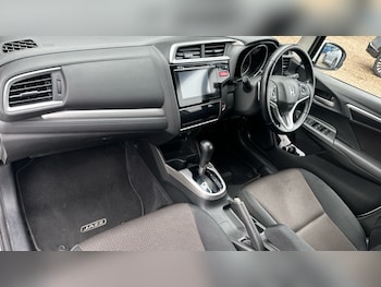 Used Honda Jazz 2017 for sale - 75916936: Photo