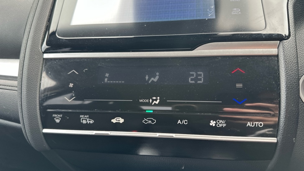 Used Honda Jazz 2017 for sale - 75916936: Photo 30