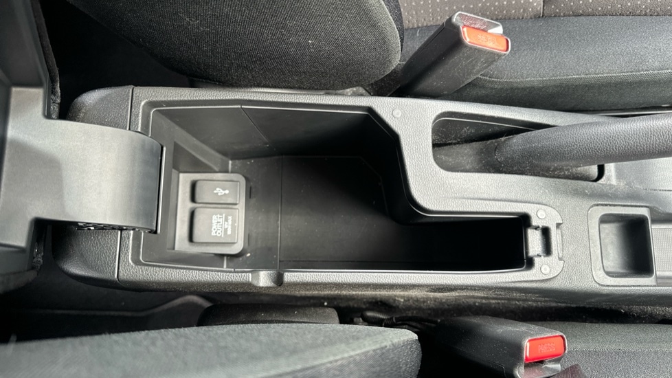 Used Honda Jazz 2017 for sale - 75916936: Photo 35