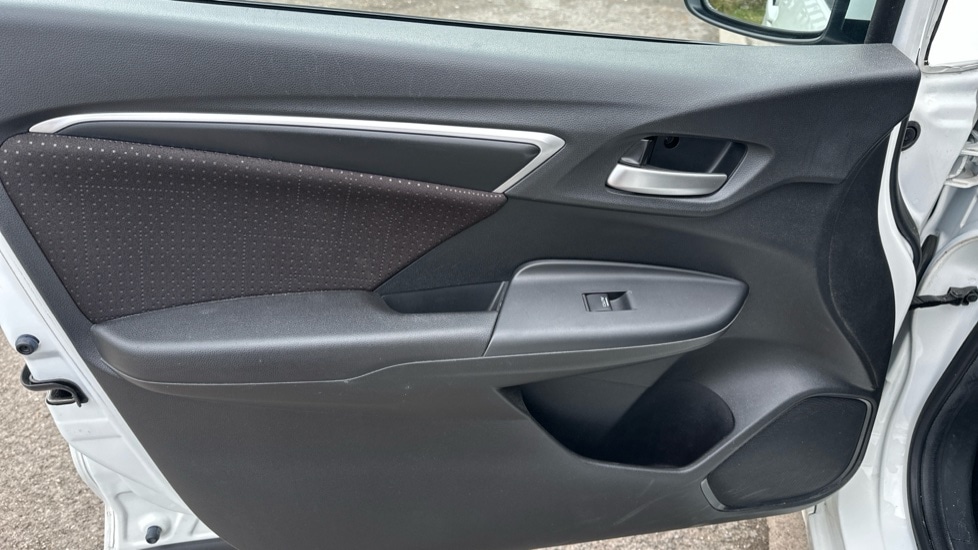 Used Honda Jazz 2017 for sale - 75916936: Photo 56