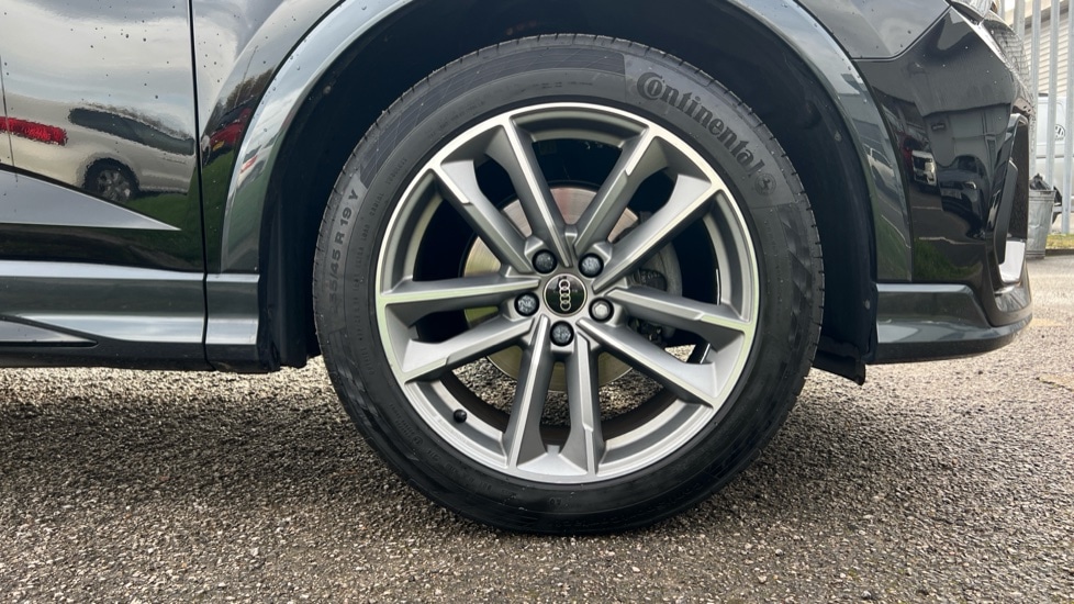 Used Audi Q3 2023 for sale - 76647875: Photo 20