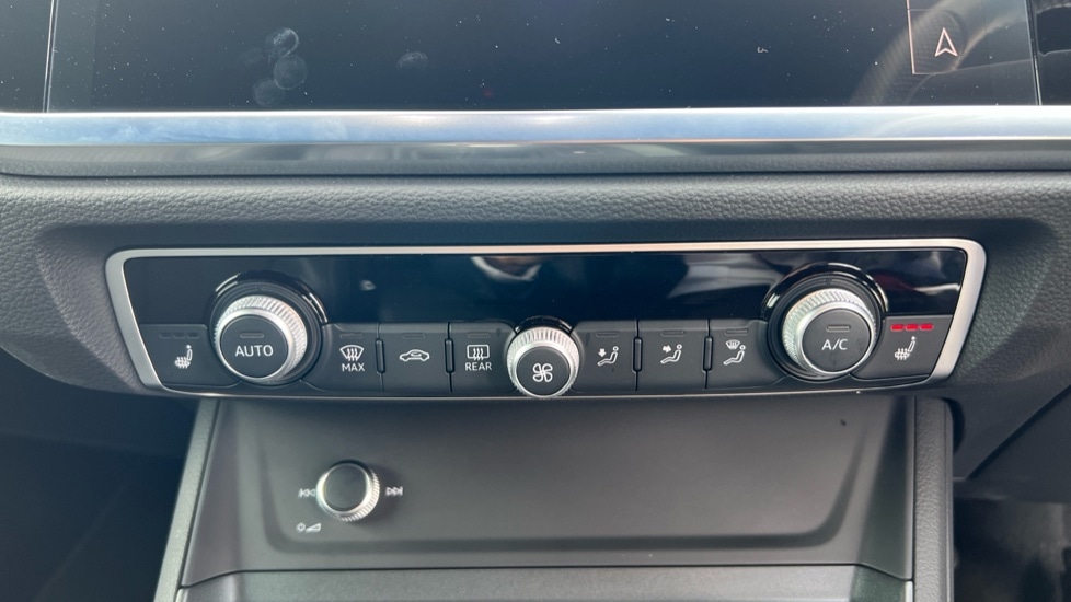 Used Audi Q3 2023 for sale - 76647875: Photo 34