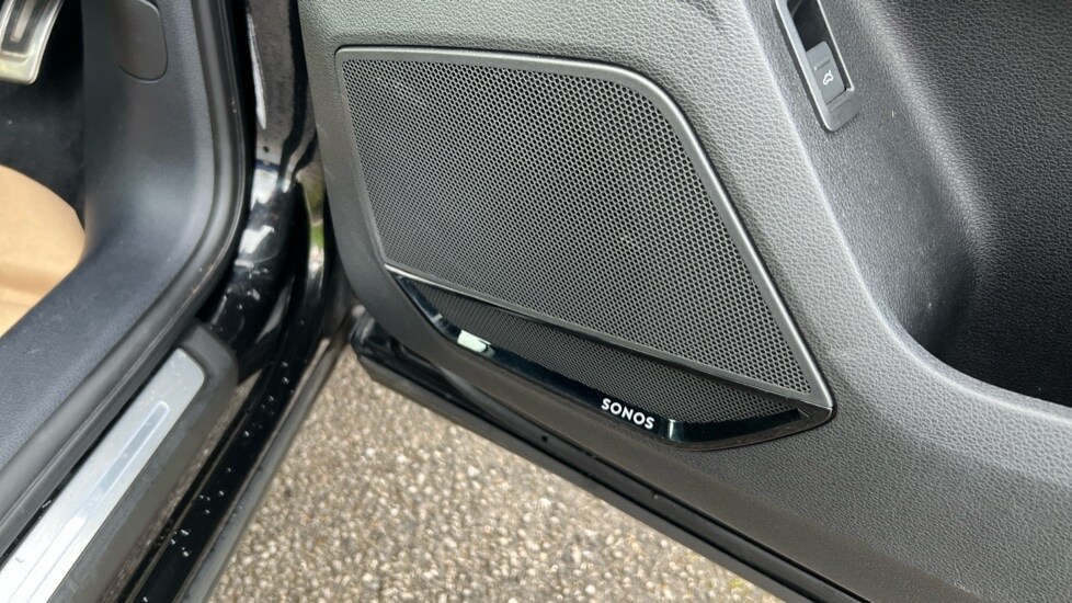 Used Audi Q3 2023 for sale - 76647875: Photo 45