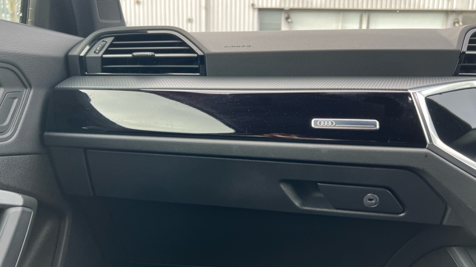 Used Audi Q3 2023 for sale - 76647875: Photo 53