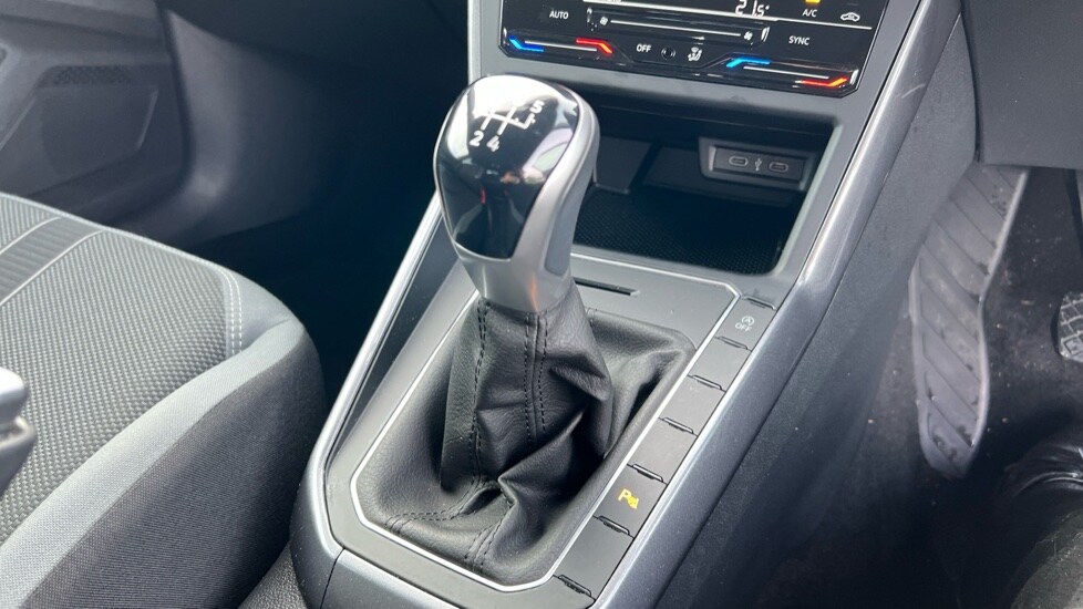 Used Volkswagen Polo 2023 for sale - 76479853: Photo 31