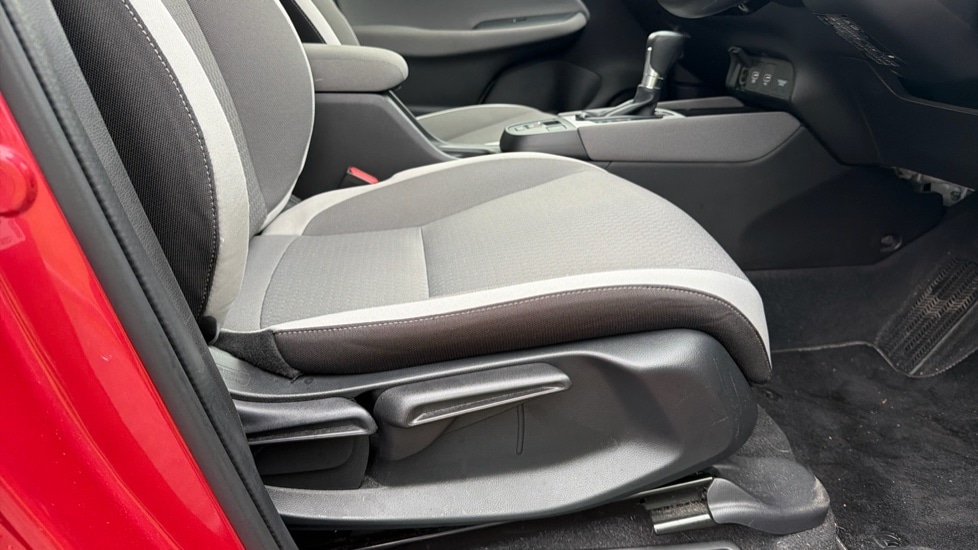 Used Honda Jazz 2023 for sale - 76773301: Photo 31