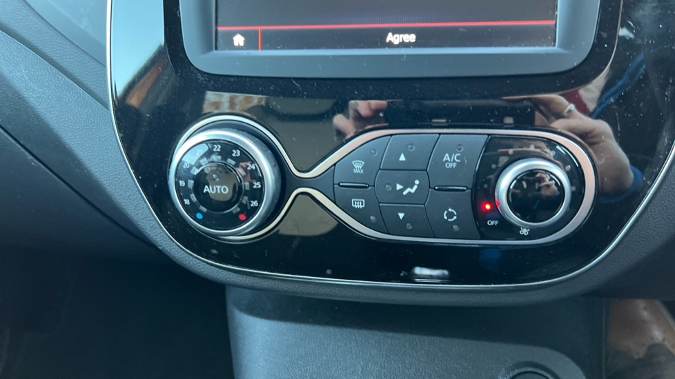 Used Renault Captur 2019 for sale - 76104348: Photo 30