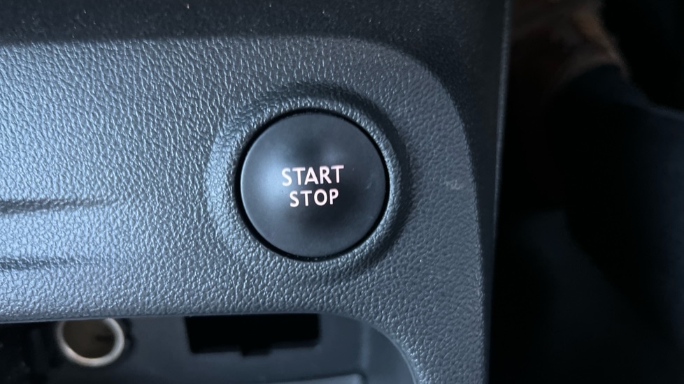 Used Renault Captur 2019 for sale - 76104348: Photo 42