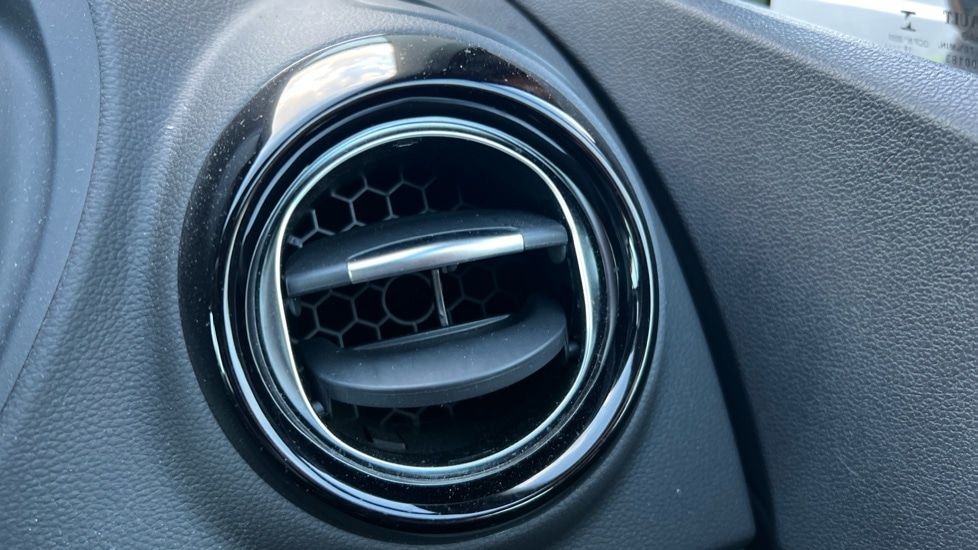 Used Renault Captur 2019 for sale - 76104348: Photo 44