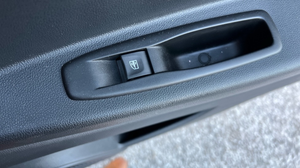 Used Renault Captur 2019 for sale - 76104348: Photo 48