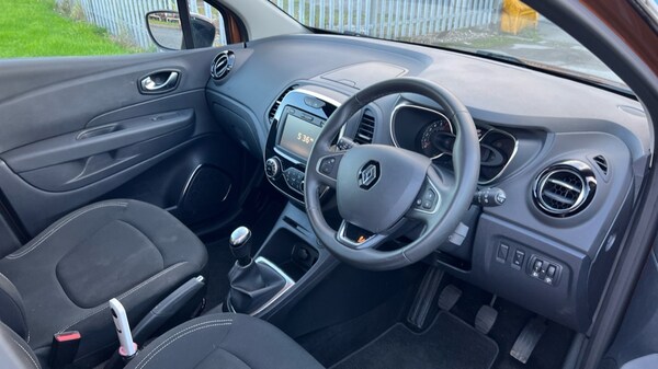Used Renault Captur 2019 for sale - 76104348: Photo 9