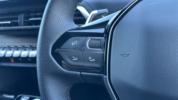 Used Peugeot 3008 2023 for sale - 75979923: Photo 22